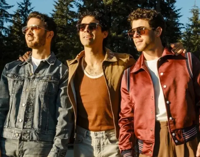 Jonas Brothers aparece em novo trailer de ‘Camp Rock 3’