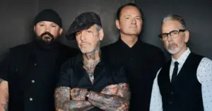 Social Distortion