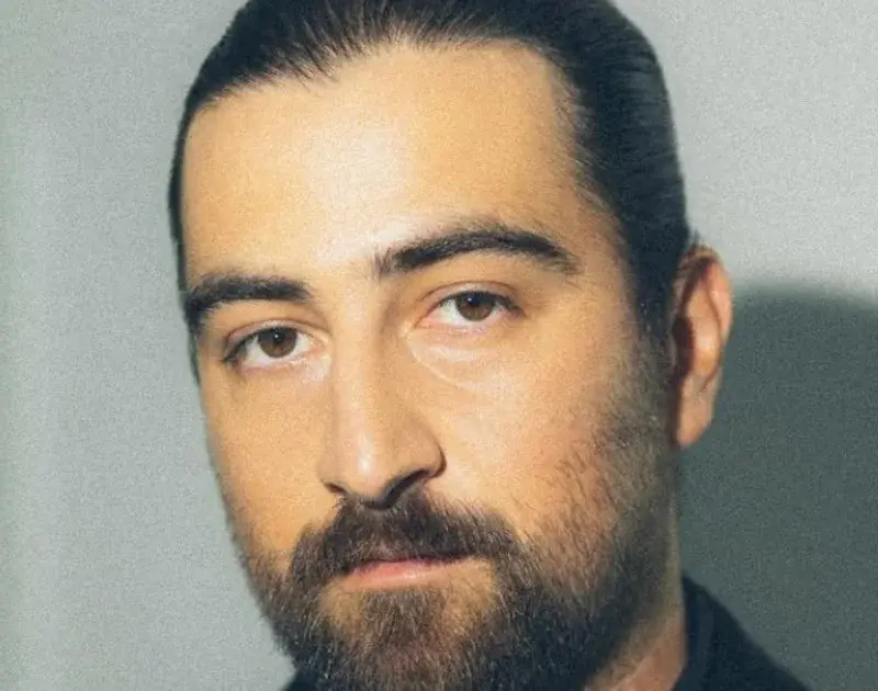 Noah Kahan critica Casa Branca por usar ‘American Cars’ sem autorização