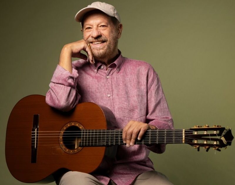 João Bosco celebra 80 anos com álbum ‘Amigos Novos e Antigos’
