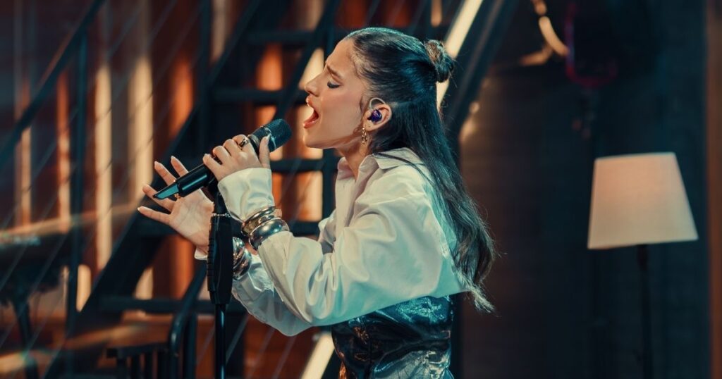 Lis Avancini lança 'Deus Vê' com técnica vocal usada por Mariah Carey 1 Lis Avancini (Jorge Bianco)