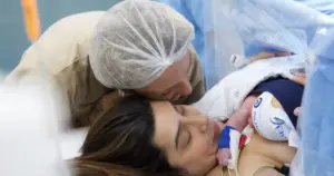 Filho de Lauana Prado
