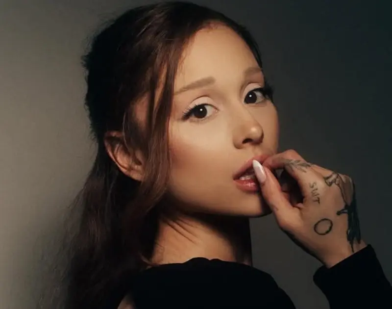 Lançamentos da semana: Ariana Grande, Cardi B, DENNIS e mais