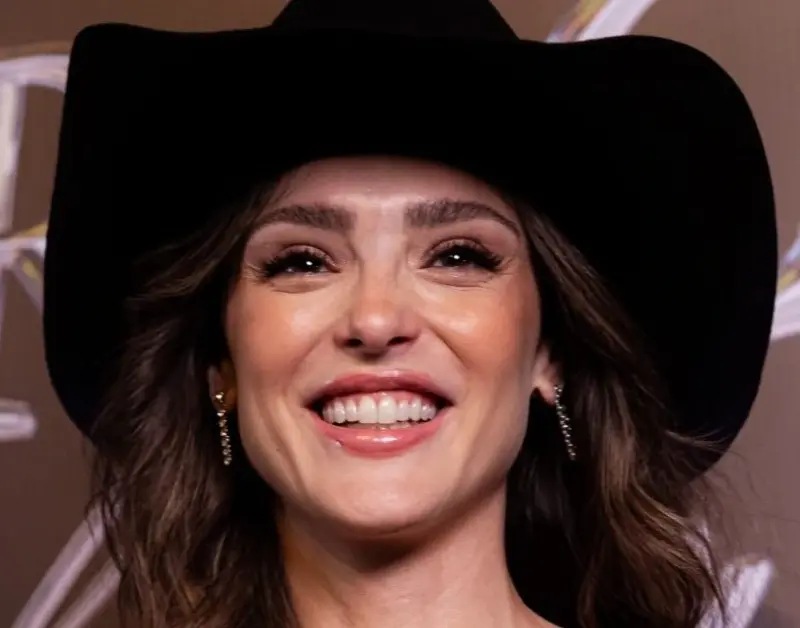 ‘Coração Acelerado’: Isabelle Drummond mostra bastidores de show