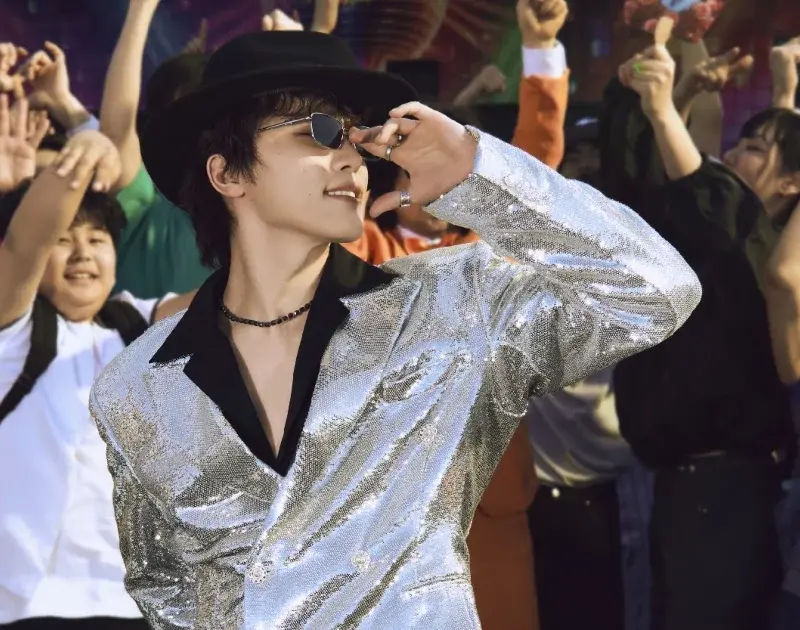 Dino, do SEVENTEEN, lança 1º álbum solo como Picheolin