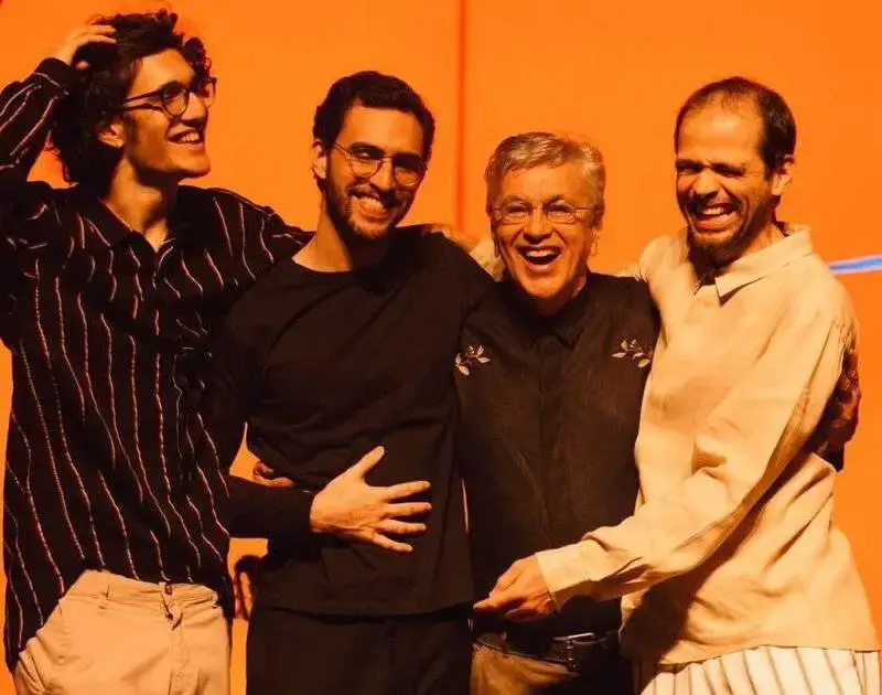 Dia dos Pais: 10 vezes em que pais e filhos cantaram juntos