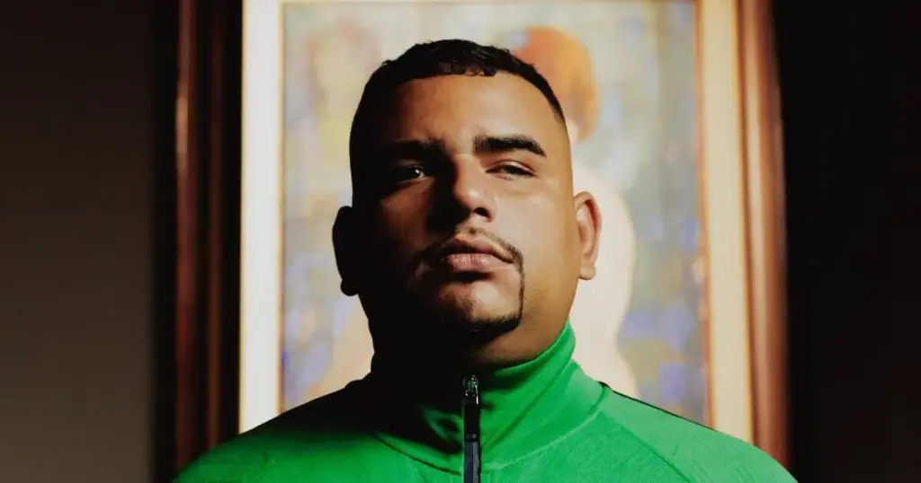 MC Leozinho ZS aprendeu informática ainda criança, gravou e vendeu coletâneas (Reprodução/Instagram)