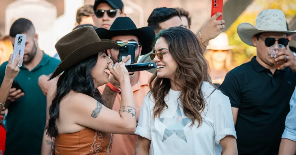 Day e Lara lançam álbum para celebrar o aniversário da dupla 1 Day e Lara