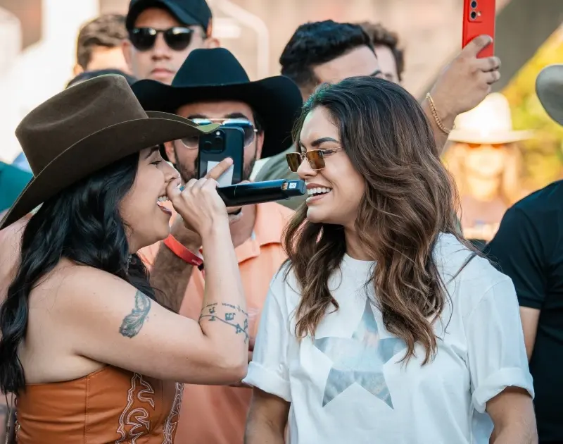Day e Lara lançam álbum para celebrar o aniversário da dupla