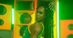 Enme conversou com a Billboard Brasil após se apresentar no Favela Sounds (Instagram)