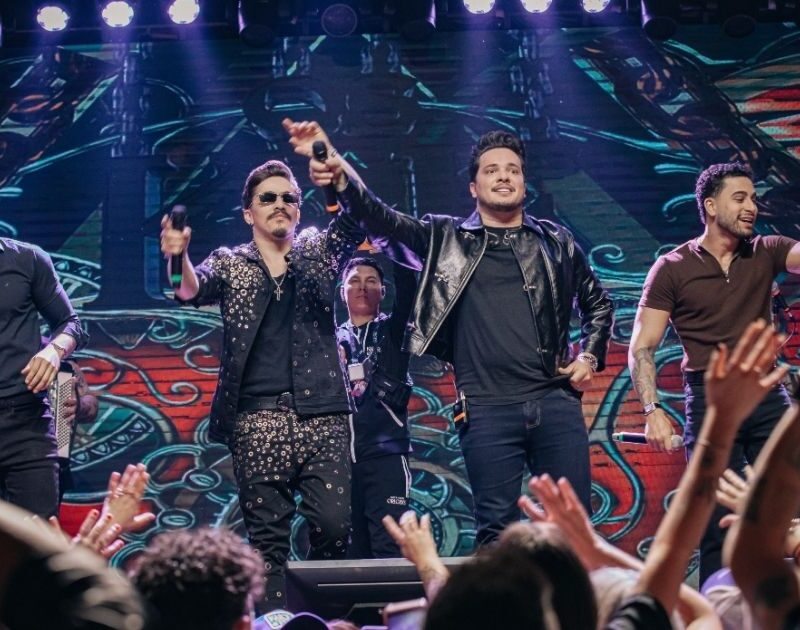 Kaique e Felipe estreiam turnê ‘Origens’ em show no Villa Country