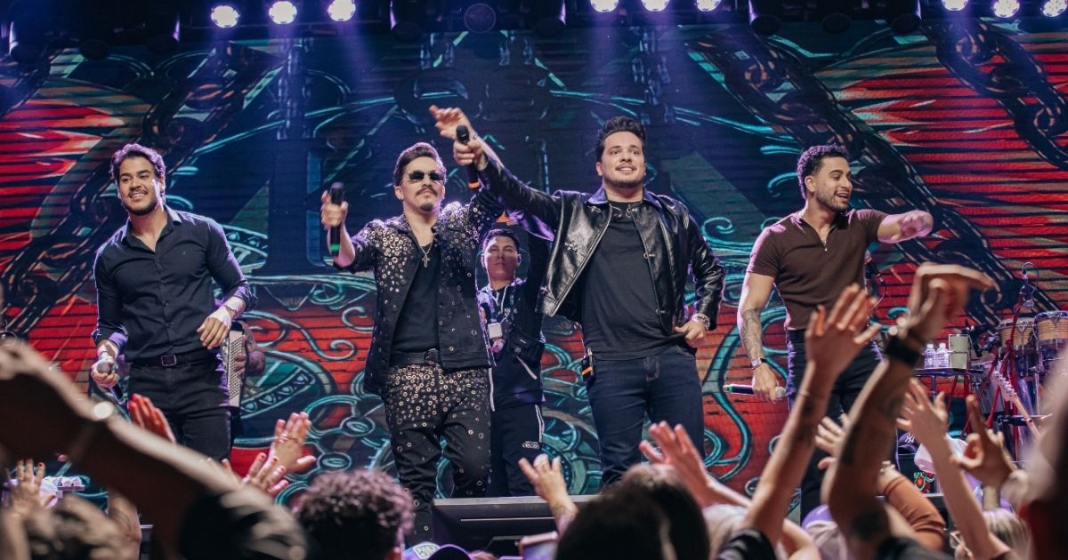 Kaique e Felipe com Danilo e Davi (Laura Carvalho/ Villa Country)