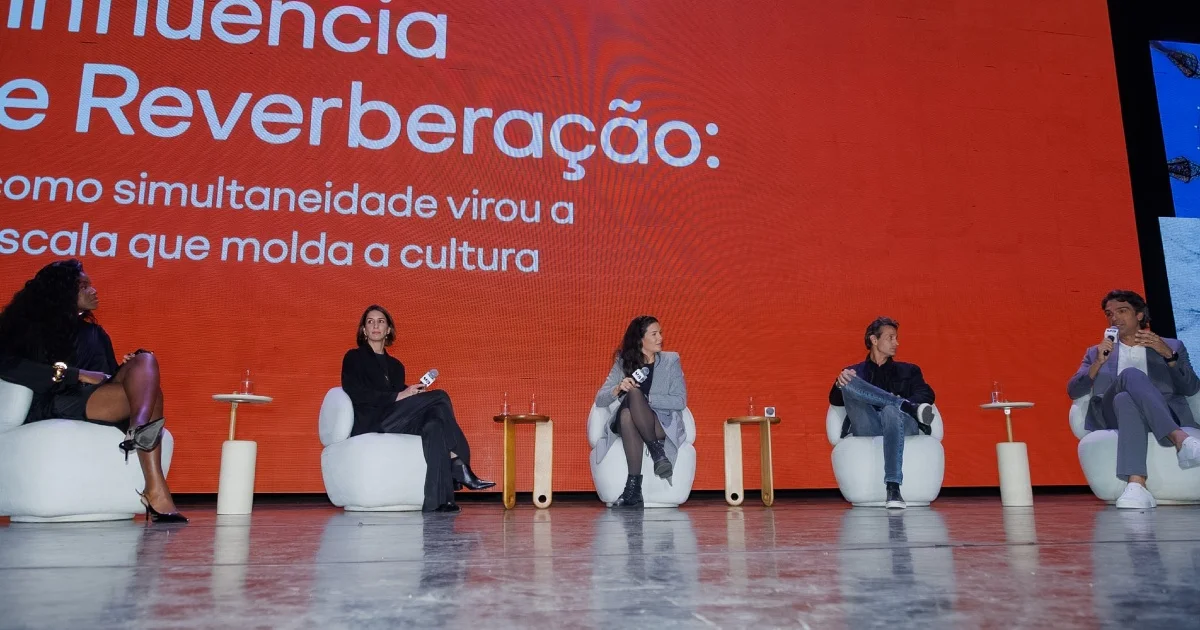 SP2B: Mediado por Kenya Sade, o palco contou com Rodolfo Medina, presidente executivo do grupo responsável pelo Rock in Rio e The Town, a narradora Renata Silveira, da TV Globo, Tadeu Schmidt, apresentador do "Big Brother Brasil" e Joana Chulam, diretora de mídia do Mercado Livre