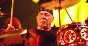 Neil Peart, do Rush (Grosby)