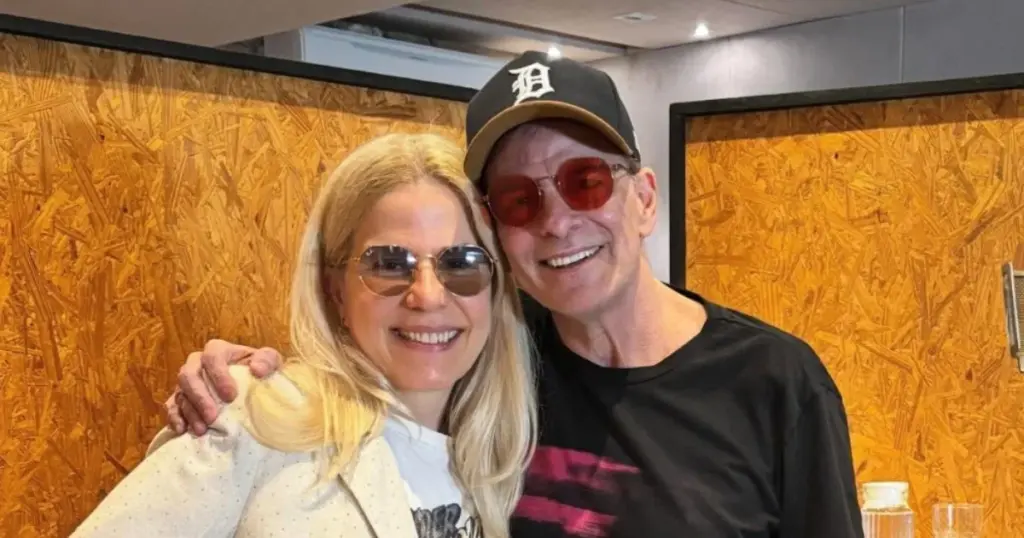 Paula Toller grava clássico 'Como Uma Onda' com Rodrigo Santos 1 Paula Toller e Rodrigo Santos (Reprodução)