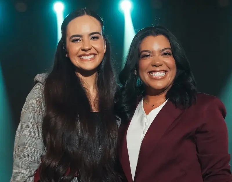 Carol Tauber e Sued Silva apresentam a inédita ‘Vem Com Fogo’