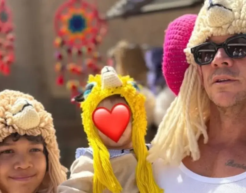 Diplo revela primeira filha em fotos de viagem ao Peru