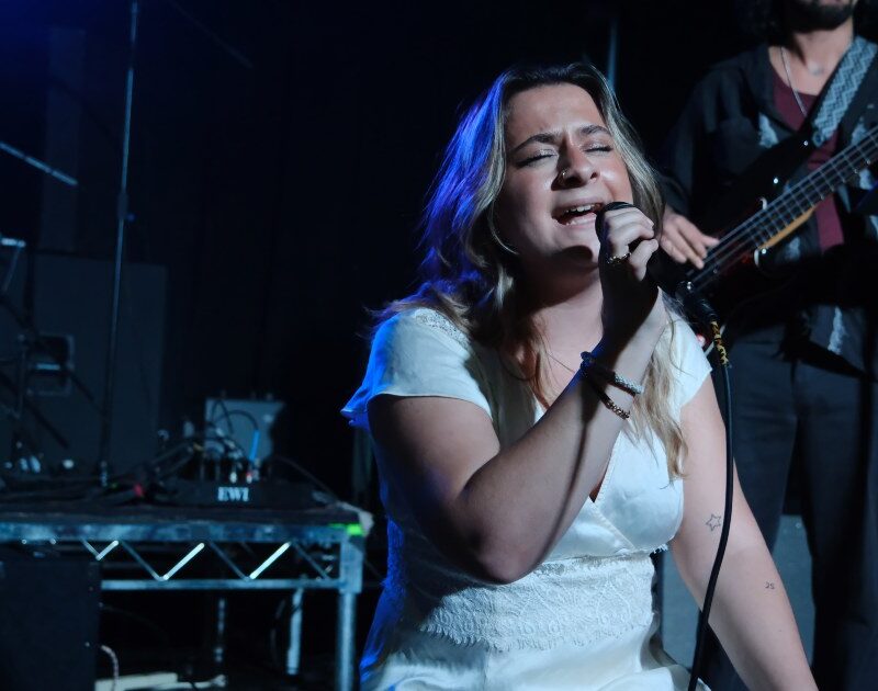 Valerie Chanelle prepara-se para lançar ‘Forever and Tomorrow’
