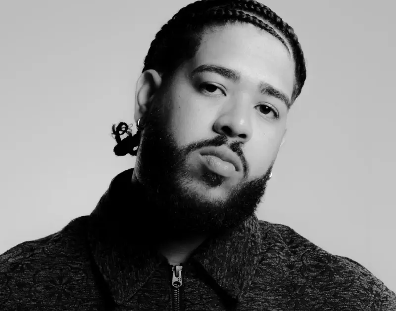 Conheça IVYSON, representante da nova da MPB