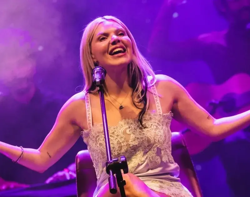 Duda Beat termina ‘Acústico & Tal Session’ com nova versão de ‘NiGHT MARé’