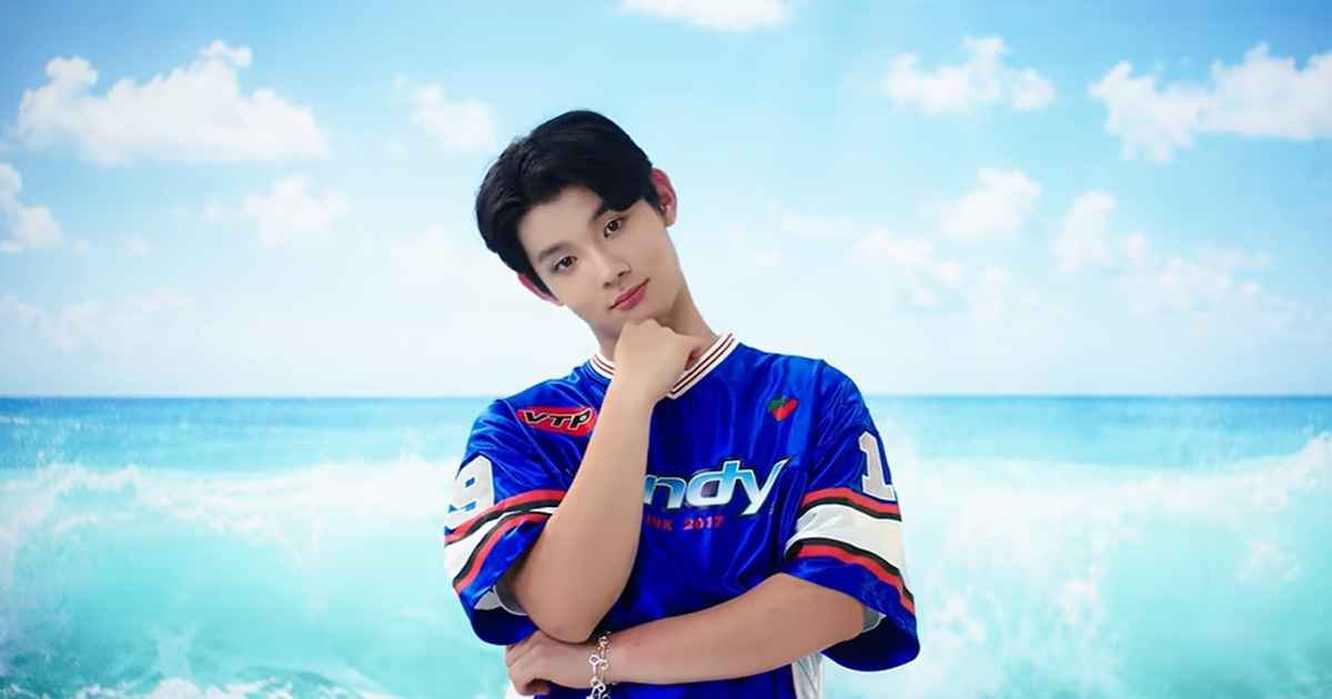 Park Geonroung em cena do clipe de "WAVE" (Reprodução YouTube)