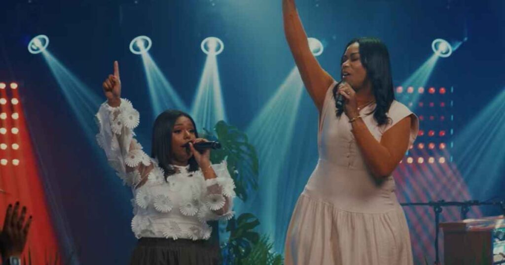 Sophia Vitória lança 'Totalmente Poderoso' com Elaine Martins 1 Sophia Vitória lança “Totalmente Poderoso” com Elaine Martins (Reprodução YouTube)