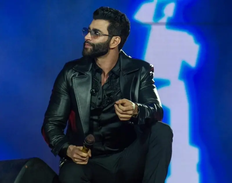 Barretos 2026: Gusttavo Lima se emociona em show para multidão