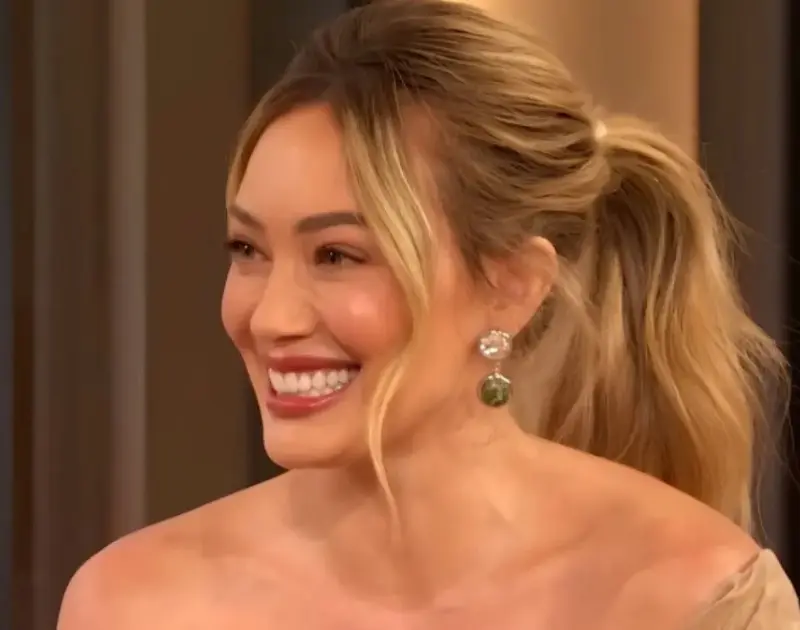Hilary Duff explica decisão de virar popstar após fim de ‘Lizzie McGuire’