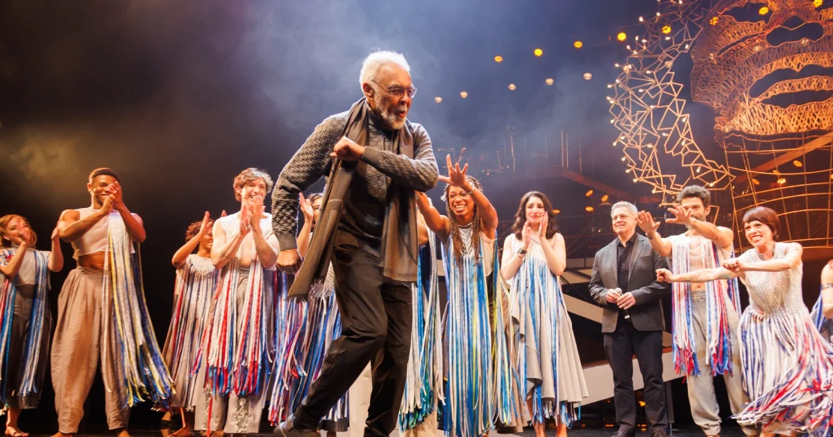 Gilberto Gil na peça "Andar com Fé" (Divulgação/Patrícia Devoraes/Brazil News)