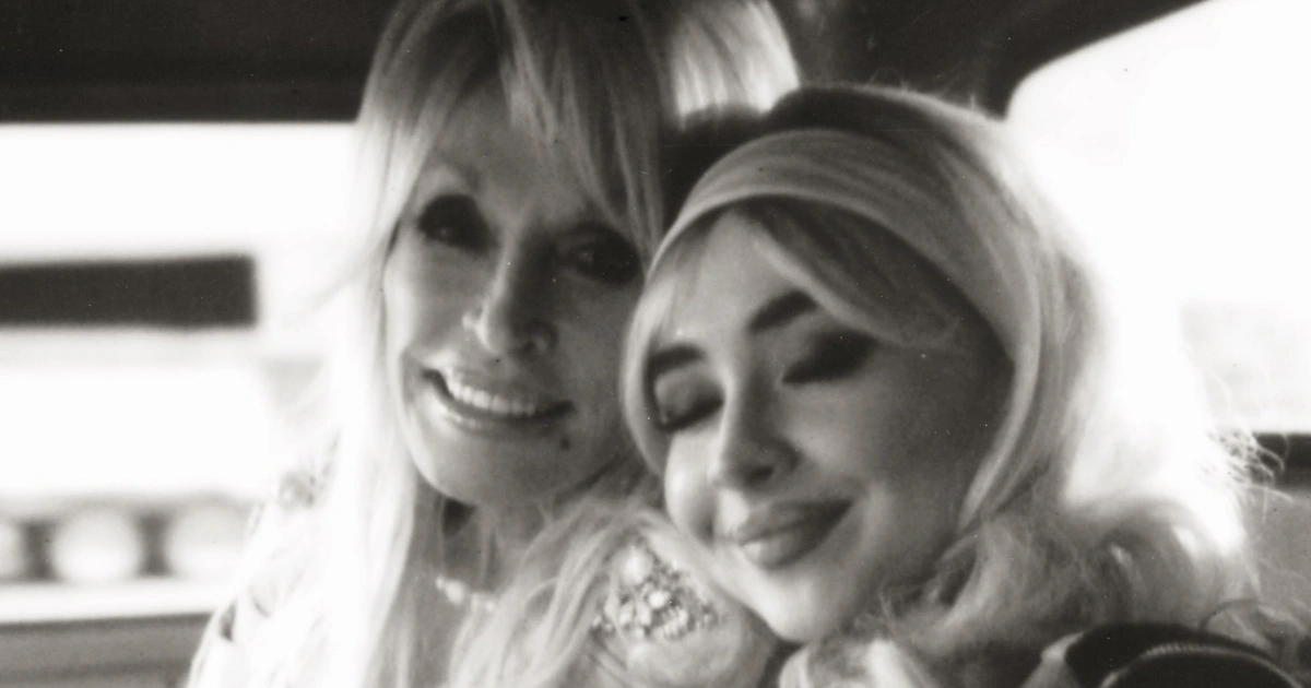 Beyoncé, Taylor, Sabrina: divas do pop homenageam Dolly Parton 3 Dolly Parton e Sabrina Carpenter (Divulgação/Instagram)