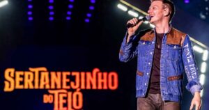 Michel Teló cantou sucessos do álbum "Sertanejinho do Teló" durante sua apresentação no Palco Amanhecer (RT Imagens)