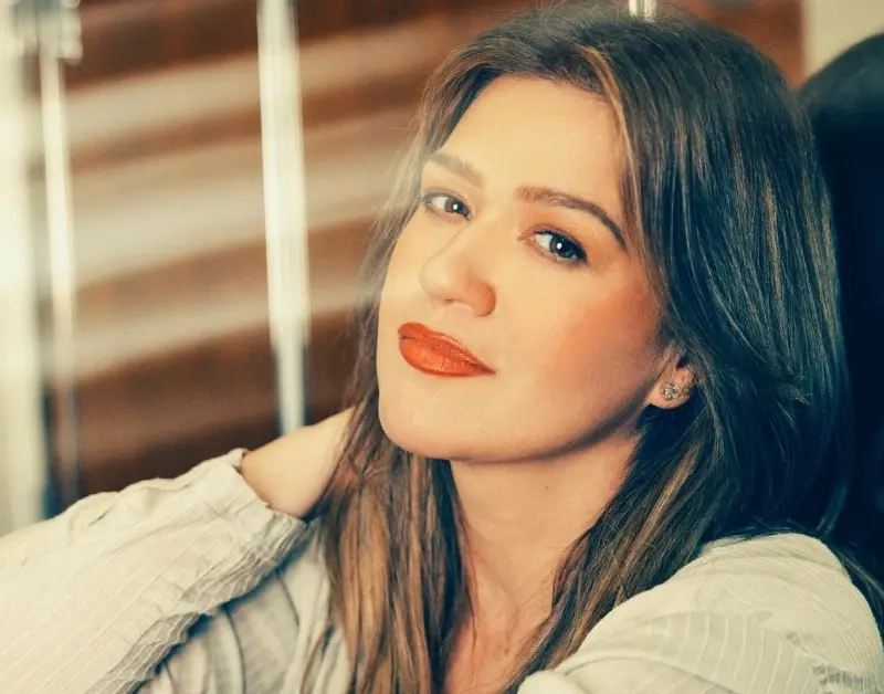 Kelly Clarkson faz cover de ‘Golden’, de ‘Guerreiras do K-pop’: ‘Mais pedido’