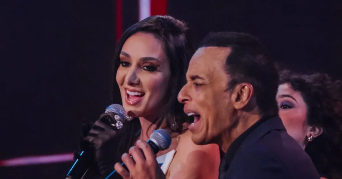 Marina Elali e Jon Secada (Reprodução/Instagram)