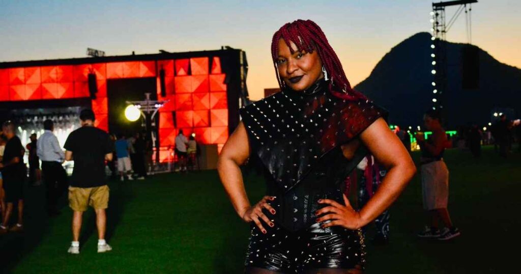 Larissa Luz chega ao Rock in Rio (Cris Novais/BrazilNews)