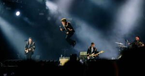 The Hives no Palco Mundo do Rock in Rio (@vansbumbeers)