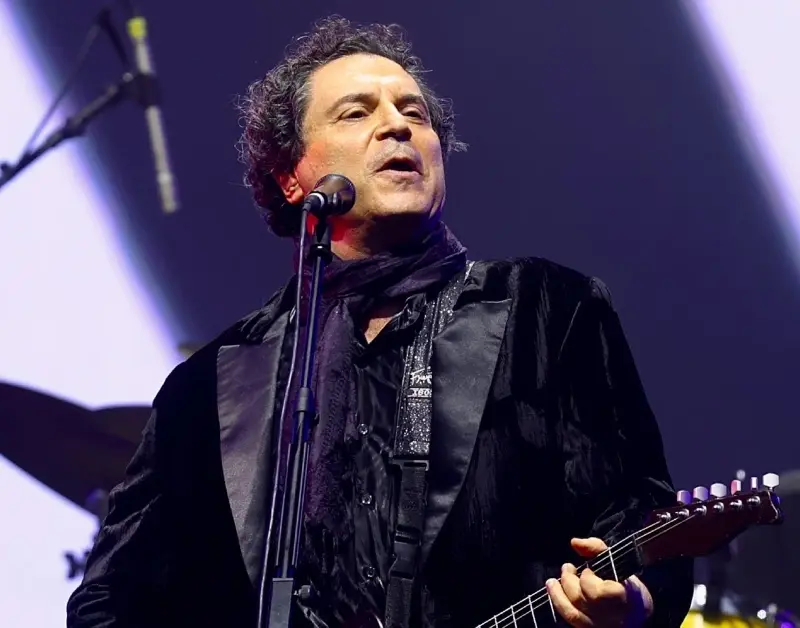 Barão Vermelho faz o público dançar debaixo de chuva no Rock in Rio