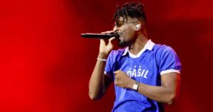 Jon Batiste se apresenta na quarta noite de Rock in Rio 2026, no Palco Mundo (Roberto Filho/Brazil News)