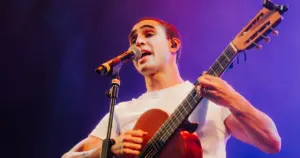 Zeca Veloso durante show no Rock in Rio