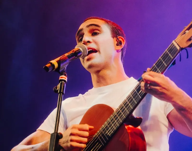 Zeca Veloso durante show no Rock in Rio