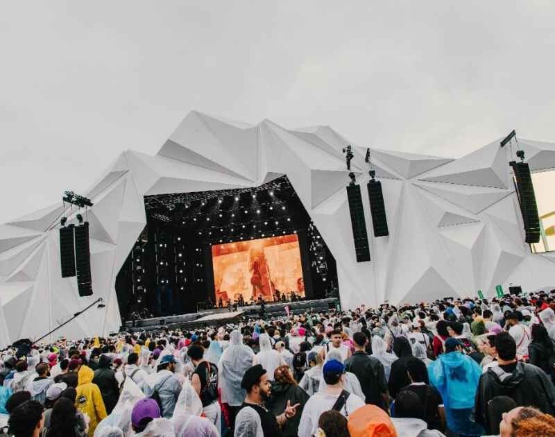 Show de Carol Biazin no Palco Sunset do Rock in Rio 2026 (@LARAVALENCAN)
