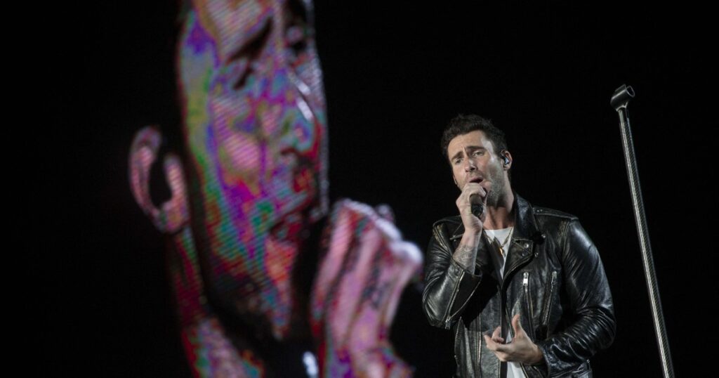 Maroon 5 fez dobradinha no Rock in Rio de 2017: além de headliner, a banda de Adam Levine substituiu Lady Gaga (Mauro Pimentel/AFP/GrosbyGroup)