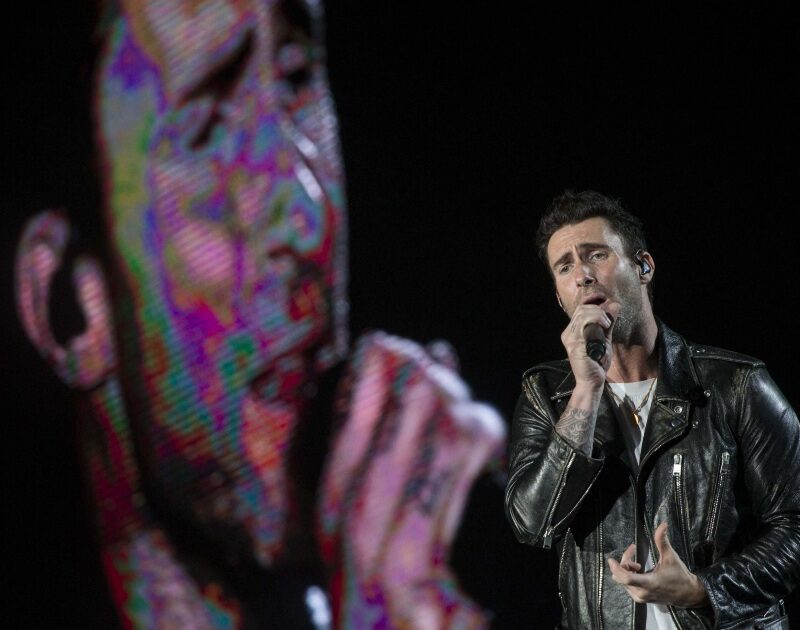Maroon 5 fez dobradinha no Rock in Rio de 2017: além de headliner, a banda de Adam Levine substituiu Lady Gaga (Mauro Pimentel/AFP/GrosbyGroup)