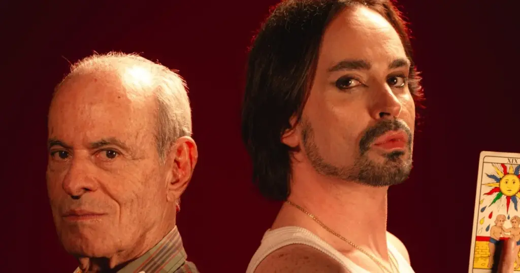 Johnny Hooker e Ney Matogrosso (Divulgação)