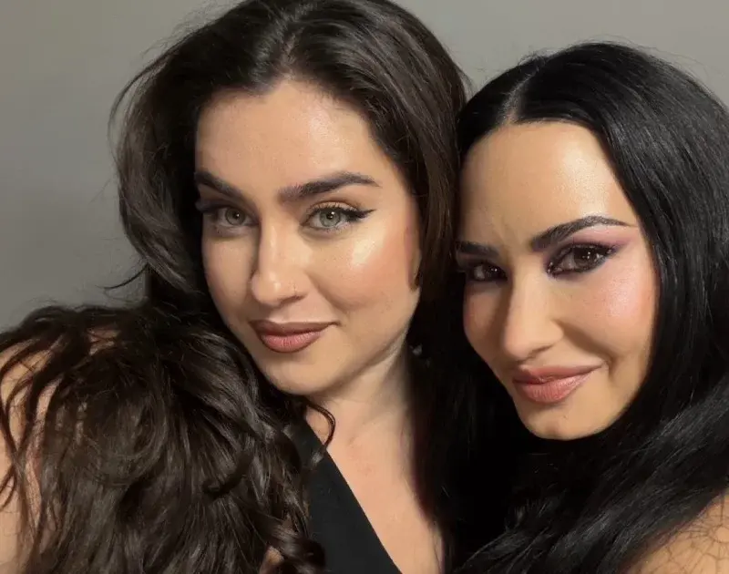 Lauren Jauregui curte show de Demi Lovato em São Paulo; veja encontro