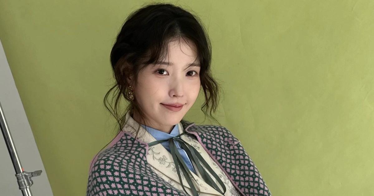 IU