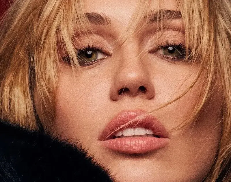 Miley lança clipe de ‘Different Religion’ com Model/Actriz