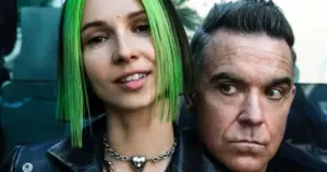 Robbie Williams e Miss Monique lançam 'Beauty In Us' (Divulgação)