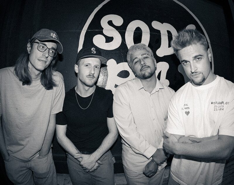 A banda de indie rock Poems (Monti Nicole/Divulgação)