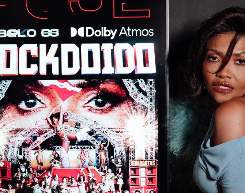 Gaby Amarantos recebe disco de platina por ‘Rock Doido’