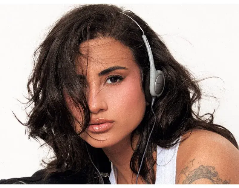 Day Limns lança clipe de ‘1%’ com Gloria Groove